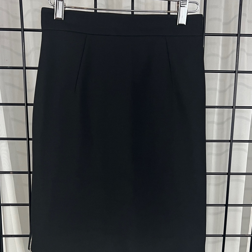 VINTAGE H&M Black A-LINE SKIRT EUC